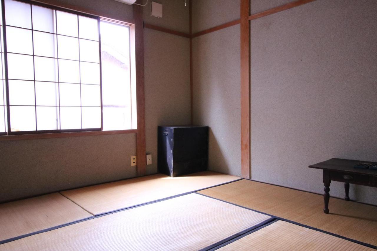 Guesthouse Karikakko 小木 エクステリア 写真