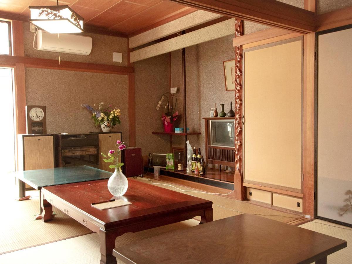 Guesthouse Karikakko 小木 エクステリア 写真